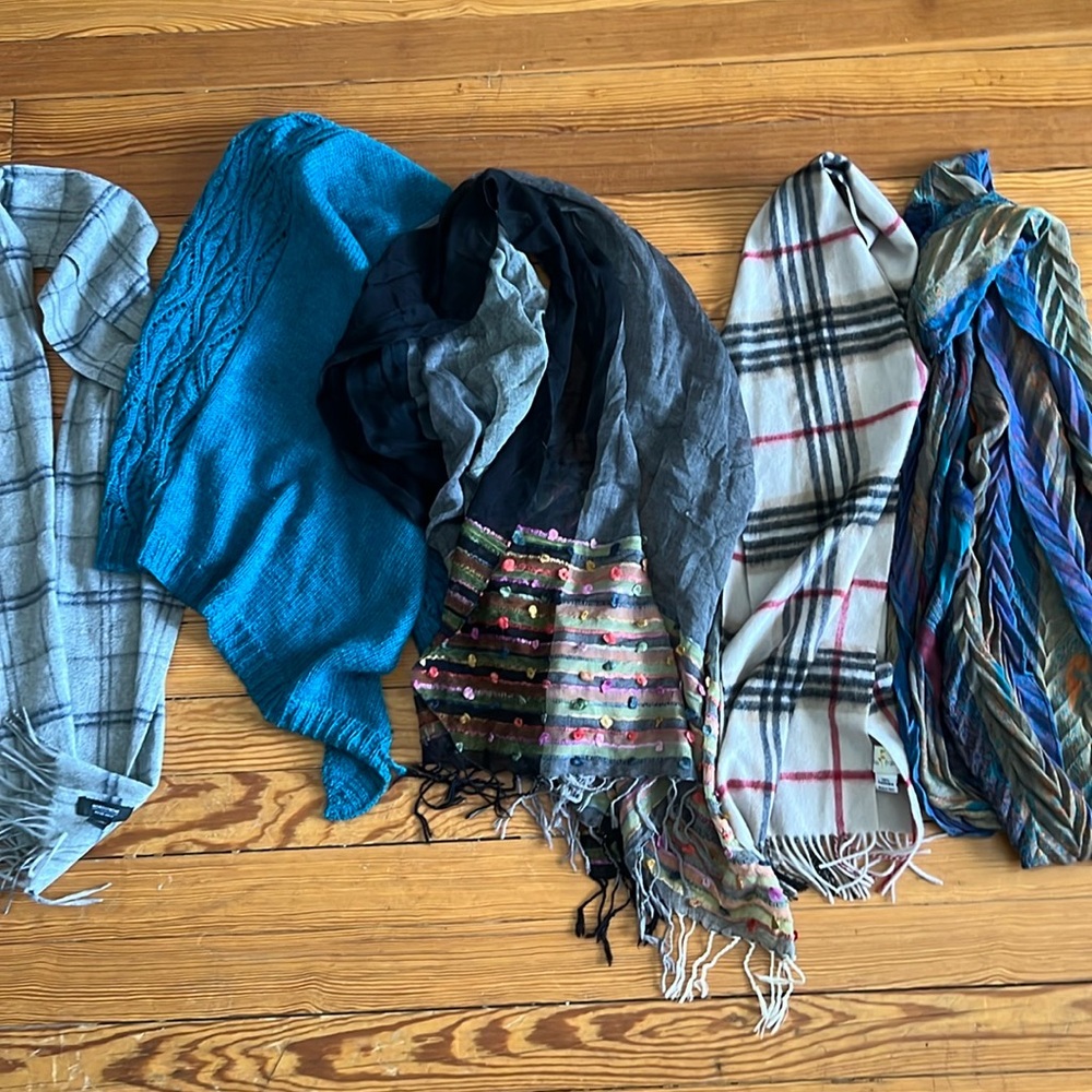 Handmade 100% wool scarf